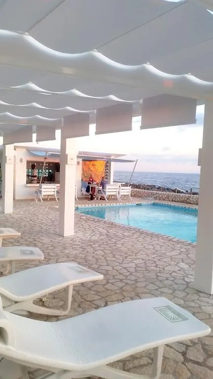 Idle Awhile Cliffs Otel Negril