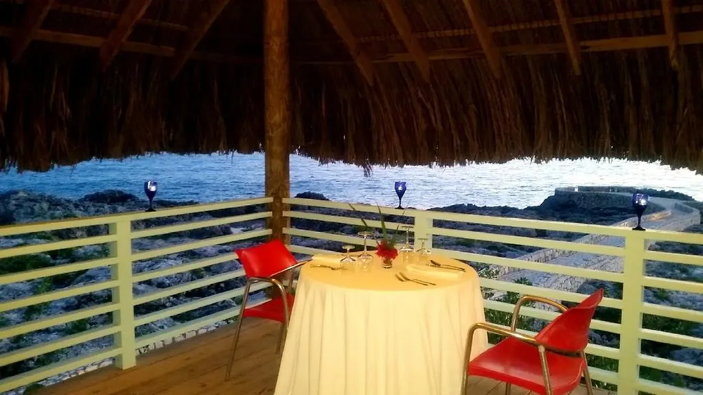 Idle Awhile Cliffs Otel Negril
